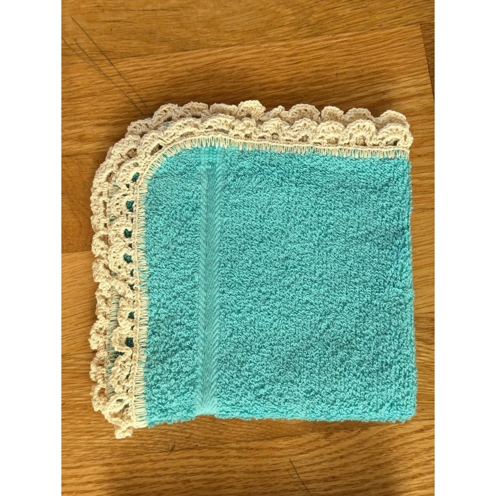 Vtg Bath Towel 3pc Set Crochet Trim Edge Butterfly Turquoise Green-Blue w/Ivory